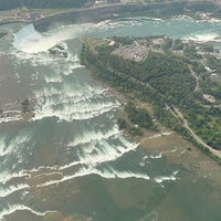 รูปภาพถ่ายที่ Niagara Helicopters โดย 🦦 เมื่อ 8/2/2023