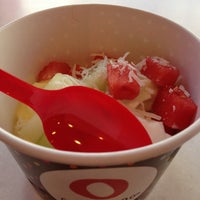 Photo taken at Red Mango by Anne L. on 4/30/2013
