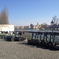 3/17/2013 tarihinde Filip M.ziyaretçi tarafından Prague Segway Tours'de çekilen fotoğraf