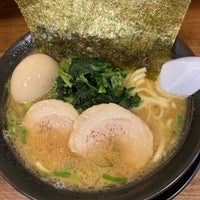 Photo taken at 横浜家系ラーメン 武骨家 恵比寿店 by 福士 蒼. on 6/27/2021