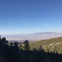 รูปภาพถ่ายที่ The Resort On Mount Charleston โดย Cori B. เมื่อ 9/9/2018