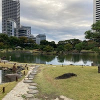 Photo taken at Kyu Shiba Rikyu Garden by そふぃあ on 11/11/2023
