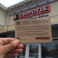 Photo taken at Chipotle Mexican Grill by Lorena W. on 8/24/2015