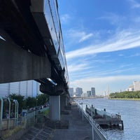 Photo taken at 勝島橋 by Ken M. on 7/20/2021