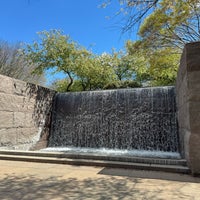 Photo taken at Franklin Delano Roosevelt Memorial by Jinni on 4/7/2024