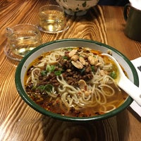 Photo taken at 890 Restaurant by Jinni on 4/1/2017