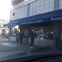12/26/2020 tarihinde Eric C.ziyaretçi tarafından PlumpJack Wine &amp;amp; Spirits Store'de çekilen fotoğraf