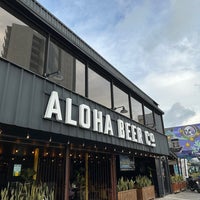 Photo taken at Aloha Beer Company by aiso on 12/9/2022
