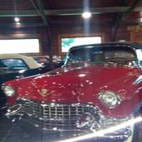 Photo taken at Hollywood Dream Cars (Museu do Automóvel) by Karina H. on 9/13/2018
