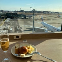 Photo taken at JAL Sakura Lounge SKY VIEW by ちぐにた on 3/3/2024