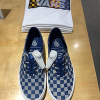 vans at galleria mall