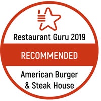 Foto tomada en American Burger &amp; Steak House  por Nick D. el 5/24/2020