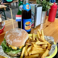 Photo taken at Rembrandt Burger by Mi K. on 8/22/2022