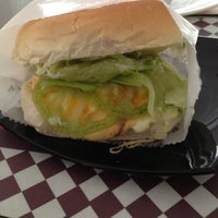 4/19/2013에 Rafael M.님이 Vintage Burger에서 찍은 사진