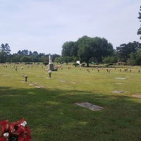 Foto scattata a Lakeview Gardens Cemetery da Lakeview Gardens Cemetery il 9/14/2018