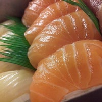 Das Foto wurde bei Fine Sushi Bar von Fine Sushi Bar am 2/11/2016 aufgenommen