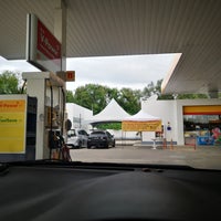 Das Foto wurde bei Shell von pehin a. am 10/14/2019 aufgenommen