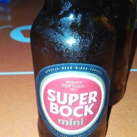 Foto tirada no(a) Sports &amp;amp; Friends por Pedro R. em 8/21/2014