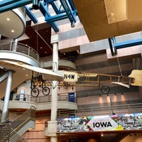 Foto scattata a State Historical Building of Iowa da Fred D. il 5/3/2018