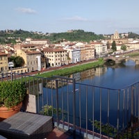 Foto diambil di Antica Torre Tornabuoni oleh Dan F. pada 4/26/2017