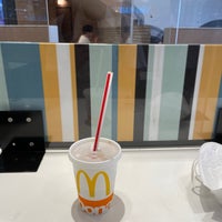 Photo taken at McDonald&amp;#39;s by Toshihiko K. on 7/25/2022