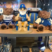 Photo taken at UCLA Store (Ackerman Union) by Tuba on 8/23/2021