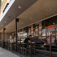 8/15/2018 tarihinde BurgerIM - Glendaleziyaretçi tarafından BurgerIM - Glendale'de çekilen fotoğraf