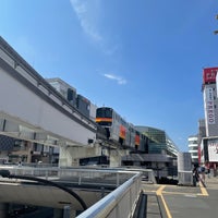 Photo taken at 立川駅南口ペデストリアンデッキ by Anita Kazuki M. on 8/9/2022