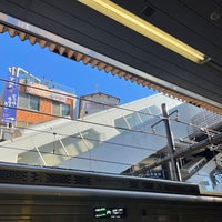 Photo taken at Inokashira Line Meidaimae Station (IN08) by Anita Kazuki M. on 12/18/2021