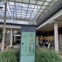 Photo taken at Wakaba Keyaki Mall by Anita Kazuki M. on 7/31/2022