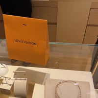 LOUIS VUITTON KING OF PRUSSIA - 41 Photos & 120 Reviews - 3008