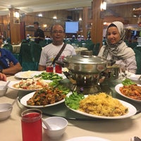 Foto diambil di Syam Restaurant oleh Nik A. pada 11/28/2016