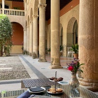 Foto diambil di Hotel Palacio de Santa Paula oleh A.F pada 4/30/2022
