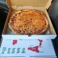 6/26/2022 tarihinde Michael O.ziyaretçi tarafından Pizza-A-Go-Go'de çekilen fotoğraf