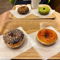 Photo taken at Krispy Kreme Doughnuts by さとだい on 11/12/2023