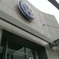 Photo taken at Volkswagen Genser by Владимир А. on 9/1/2014