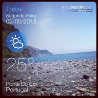 Foto tirada no(a) Praia do Lugar de Baixo por 🌸Rubina F. em 9/2/2013