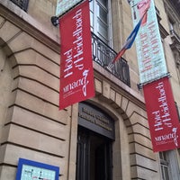 Photo taken at Galeries du Panthéon bouddhique - Hôtel Heidelbach by celia a. on 1/23/2016