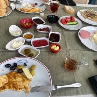 Photo taken at Sapanca Aqua Hotel by Uğur D.deniz on 10/23/2022