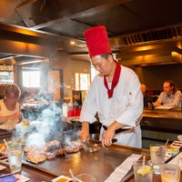 8/13/2018 tarihinde Tokyo Japanese Steakhouseziyaretçi tarafından Tokyo Japanese Steakhouse'de çekilen fotoğraf