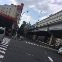 Photo taken at Minamiaoyama 7 Intersection by 日比野 on 10/9/2018