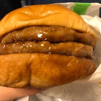Photo taken at MOS Burger by 日比野 on 2/27/2020