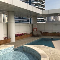 Foto scattata a Jannah Place Dubai Marina da SA♏️. il 1/8/2019