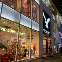 American Eagle Outfitters Now Closed Clothing Store In 神宮前