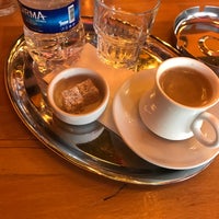 Photo taken at Kahverengi Café by Yasin Gönültaş   on 2/21/2020