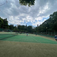 Photo taken at Hibiya Park Tennis Court by Kimiyo N. on 5/28/2022
