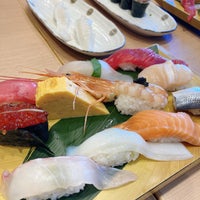 Photo taken at Umegaoka Sushi no Midori by つる on 8/31/2023