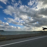 Photo taken at Kaichu-doro (Mid-Sea Road) by しゅ on 11/13/2023
