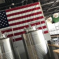8/17/2018 tarihinde Will County Brewing Companyziyaretçi tarafından Will County Brewing Company'de çekilen fotoğraf