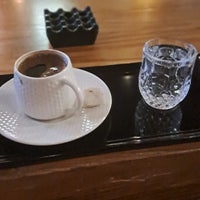 Foto diambil di Caffe Della Via oleh Yanına . pada 10/29/2023